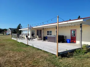 Cozy family cottage on the ocean, sleeps 7. - Image 3