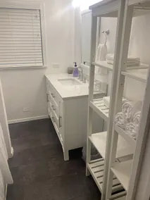 Charming two bedroom house in historic S. Del Rio - Image 3