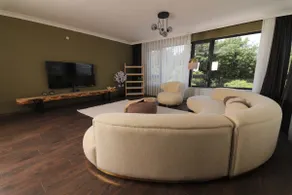 1006 Central 135 sqm close to consulates - Image 3