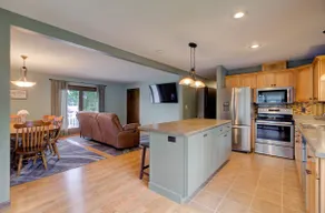 3BR 3BA w/ Hot Tub, near LaX' Top Rated Activities - Image 4