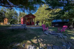 Cute Red Pine Bunkie with breathtaking water view - Image 4