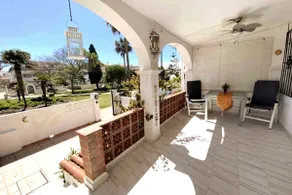 Seaside house with direct beach access and swimming pool - Image 2