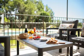Bastide Toujours Dimanche, Maison de vacances avec vue & piscine chauffée - Image 3