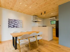 [Completely independent villa elegantly standing in the middle of nature] Natural hot spring/private sauna/6 people (104) - Image 3