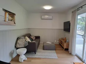 Cottage 3-1 BR, Spa-1Queen, Port Welshpool - Image 3