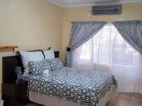 Spacious 2-bedroom guesthouse in Flora Park - Image 2