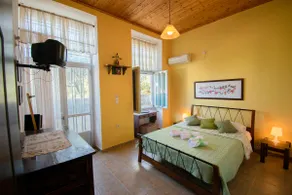 Dimi-tra-ditional house - Image 3