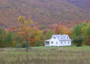 Tranquil Retreat: Private Escape & Timeless Charm - Image 5