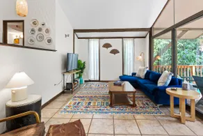 The Bayou Bungalow, 0.5m to East Beach in OSMS! - Image 4