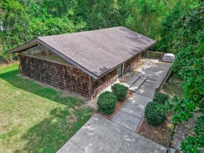 The Bayou Bungalow, 0.5m to East Beach in OSMS! - Image 5