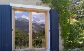 Ground floor, riverside, view of Vercors - Image 3
