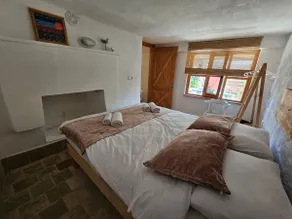 BAL EVİ / 1+1 Stone house - Image 3