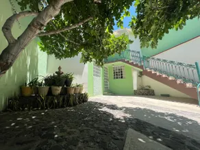 Apartment with a queen-size bed on the ground floor - Image 2