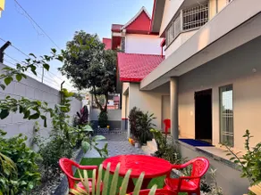 Fully furnished villa with 4 AC Bedroom & Parking - Image 4