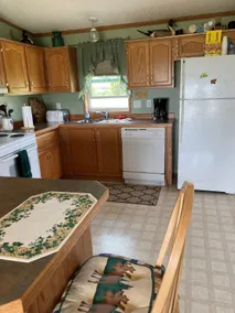 Quiet home on 1 acre close to fishing and hunting - Image 4