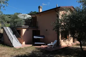 The house in the olive trees, first floor apartment - Image 2