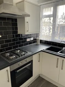2 Bedroom Apartment with parking PET friendly - Image 3