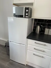 2 Bedroom Apartment with parking PET friendly - Image 4