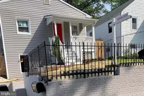 Nice 1 Bedroom Basement Apartment w/ Free Parking - Image 2