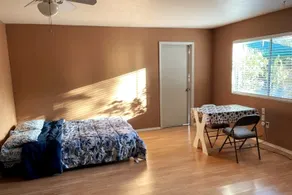 Adorable Guesthouse in the Bay Area with Free Wifi - Image 4