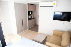 Condo. for GROUP of 4 guests next toMRT&Chinatown - Image 3