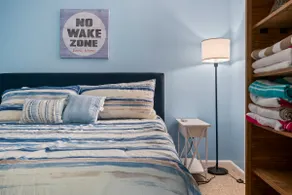 King Bed, Sleeps 6, Lake Winni Views & Pool - Image 3