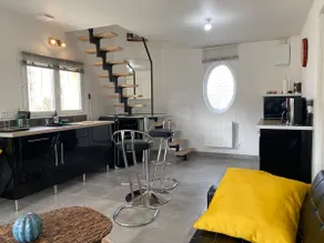 PRIVATE STUDIO - Image 2