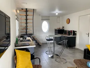 PRIVATE STUDIO - Image 4