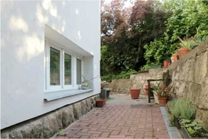 Lovely unit w free parking/naturally cool @ Summer - Image 2