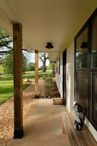 Countryside House with Outdoor Kitchen and Views - Image 4