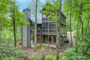Summer escape! Creek View! Hot Tub! 4 Fireplaces - Image 2