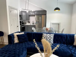 Private King Loft | Serene Setting | Downtown - Image 2