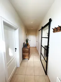 Beautifully renovated guesthouse - Image 4