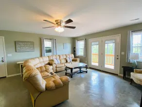Private Hilltop Cabin Near Current River - Image 3