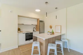 The Bend Condos- Hot Tub, 1 min to beach - 207 - Image 2