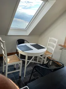 First floor in villa with ocean view, private kitchen & bathroom - Image 4