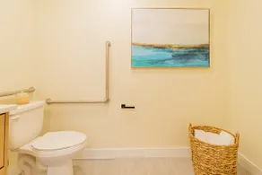 1 bedroom Condo- Hot tub, 1 min to beach - 203 - Image 2