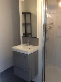 Pleasant apartment with separate bedroom - Image 3