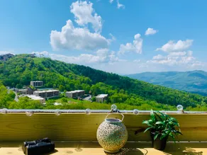 Sugar Mtn Chalet Pool/HotTub/Hike/WOW Mtn Views! - Image 2