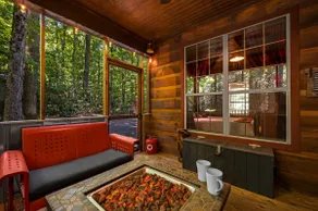 Dreamy Cabin & Outdoor Oasis! Mins to Nat'l Park! - Image 5