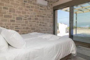 AEONIOS LUXURY VILLA - Image 4