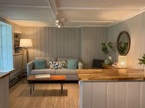 Beautifully remodeled unit in heart of Gloucester - Image 2