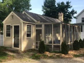 Tiny home one block from the town green. - Image 4