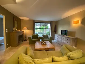 Delightful three-bedroom villa with pool - Image 3