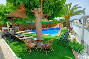 Villa beliggende 500 meter fra stranden med privat pool og stor indhegnet have - Image 4