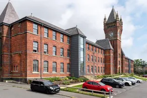 Beautiful modern Apartment in historic building - Image 2