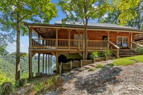 LAKE N LOGS - Stunning views at a lakeside cabin - Image 5