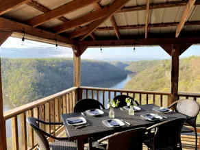 LAKE N LOGS - Stunning views at a lakeside cabin - Image 4