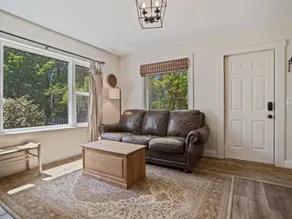 Grove Cottage walkable retreat in St. Croix Valley - Image 2