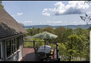 Adirondack cabin w/ large deck & outdoor grill - Image 3